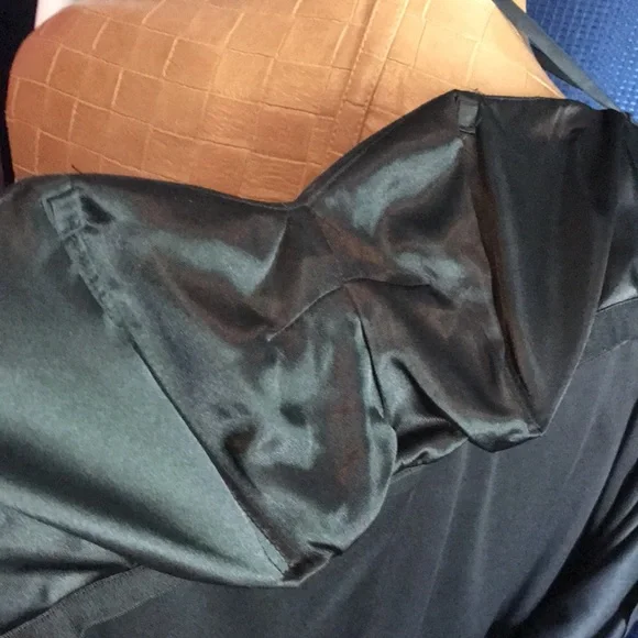 Last chance! Strapless black dress- White House Black Market brand Ladies size 0 - Picture 9 of 11